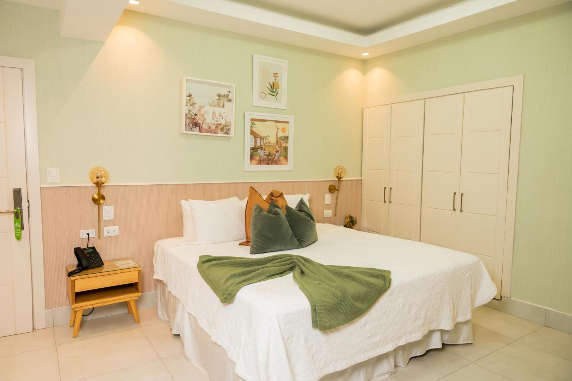 Hotel Stay Here Suites Санто-Доминго Экстерьер фото